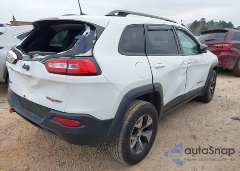 2016 Jeep Cherokee Trailhawk from USA, damaged, VIN 1C4PJMBS0GW252176